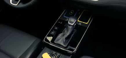 нова toyota corolla cross 2023 фото